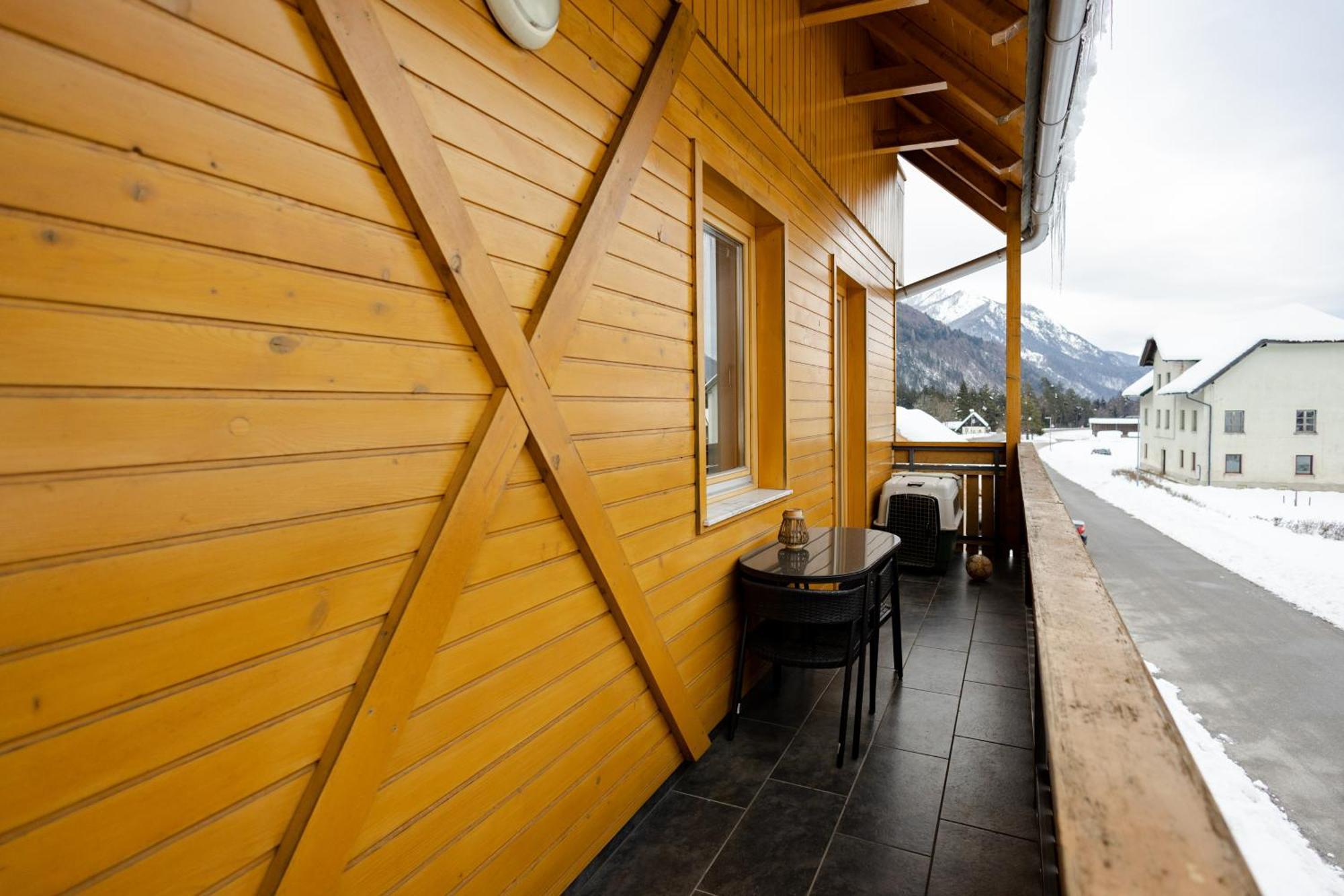 Waterfall Apartment - Cozy Mountain Retreat Краньска Гора Экстерьер фото